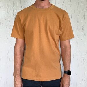 Uniqlo Men’s Short Sleeve Tee Medium Pumpkin